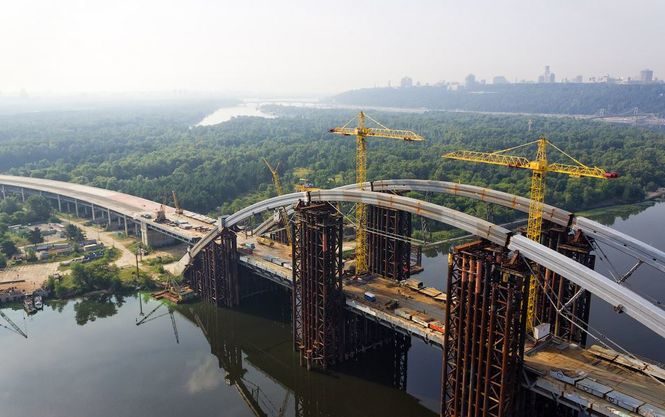 Мер Києва Віталій Кличко представить інвесторам проект добудови Подільсько-Воскресенського моста на інвестиційному форумі в Німеччині восени.