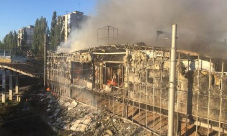В районе киевской Борщаговки 14 сентября произошел масштабный пожар в МАФах на рынке «Колибрис».