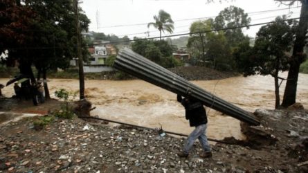 Тропічний шторм Нейт забрав життя щонайменше 22 людей у Коста-Ріці, Нікарагуа та Гондурасі й рухається до США.