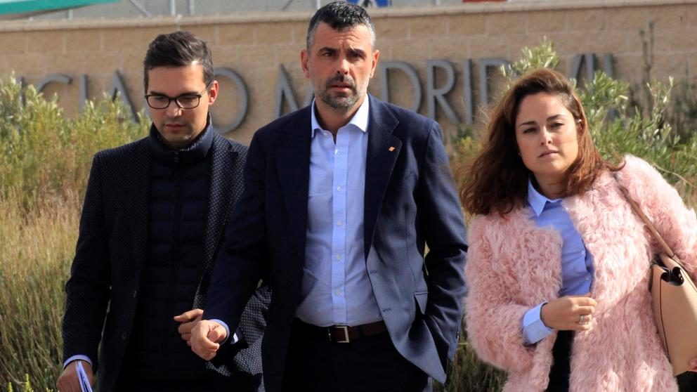 Бывший министр экономики правительства Каталонии Санти Вила в пятницу, 3 ноября, вышел на свободу после внесения за себя залога в размере 50 тыс. евро.