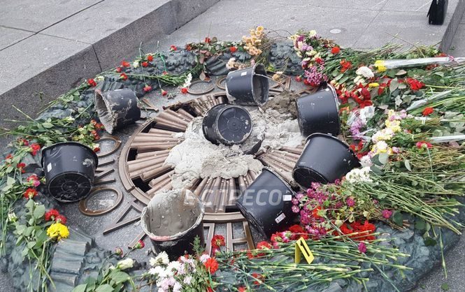 Киевские власти до 29 ноября планируют установить камеры наблюдения возле памятников Владимиру Великому, Николаю Щорсу и Мемориала Вечной Славы.