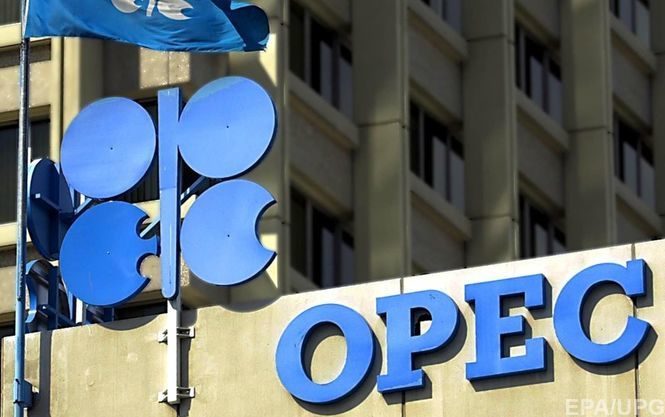 Країни, що входять в Організацію країн-експортерів нафти (ОПЕК) домовилися про продовження угоди про обмеження на щорічний видобуток нафти.