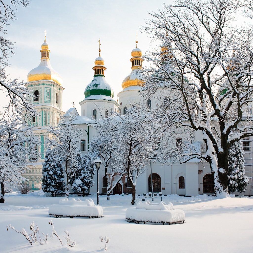 З 1 січня 2018 року українські церкви будуть звільнені від необхідності обов'язкової перереєстрації як неприбуткових організацій.