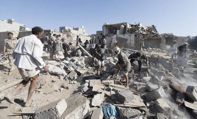 Внаслідок авіаудару очолюваної Саудівською Аравією коаліції по Ємену 26 грудня загинули 68 людей.