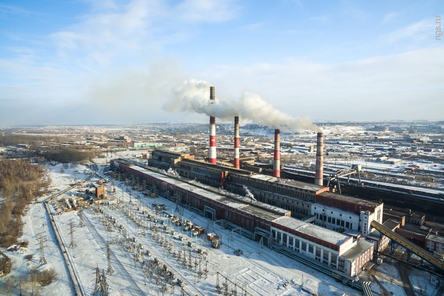 Компанія Київенерго для економії газу перевела столичні ТЕЦ-5 і ТЕЦ-6 на часткове спалювання мазуту.