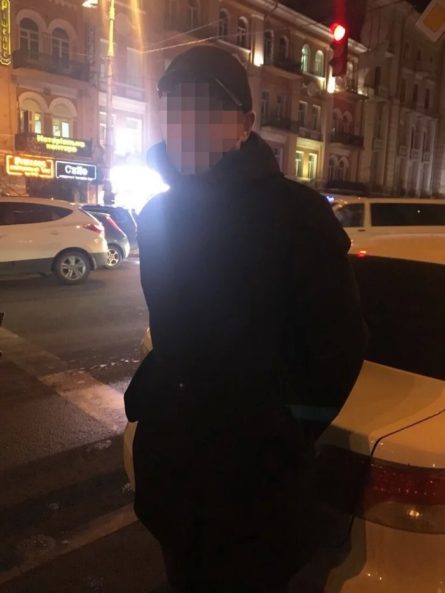 Співробітники Служби безпеки України спільно з поліцією викрили в Києві аноніма, який зробив повідомлення про замінування будівлі департаменту Міністерства внутрішніх справ України.