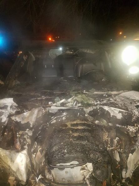 В ночь на 26 марта в Черновцах сожгли машину активиста движения Стоп коррупции Валерия Аирини.