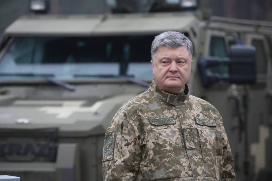 Президент Петро Порошенко озвучив кількість загиблих дітей через збройний конфлікт на Донбасі. Він також висловив співчуття сім'ям загиблих у Кемерово.
