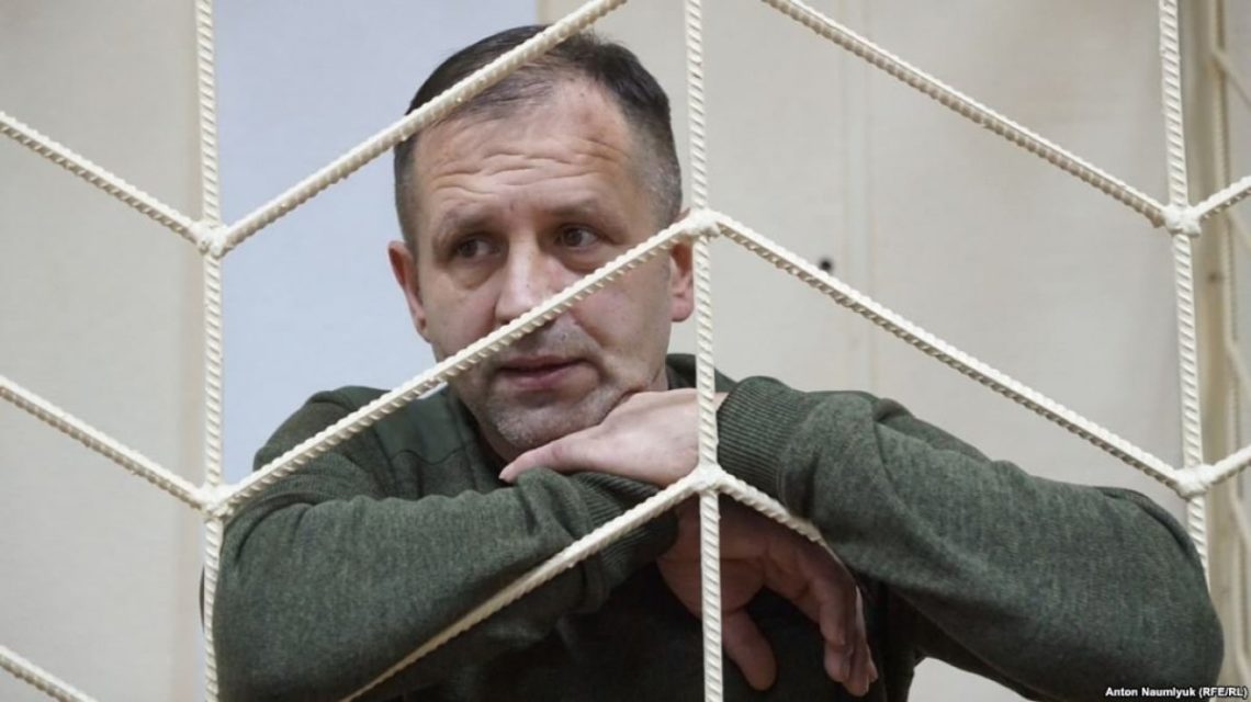 Група народних депутатів із різних фракцій звернулися в листі до засудженого в Криму українського активіста Володимира Балуха.