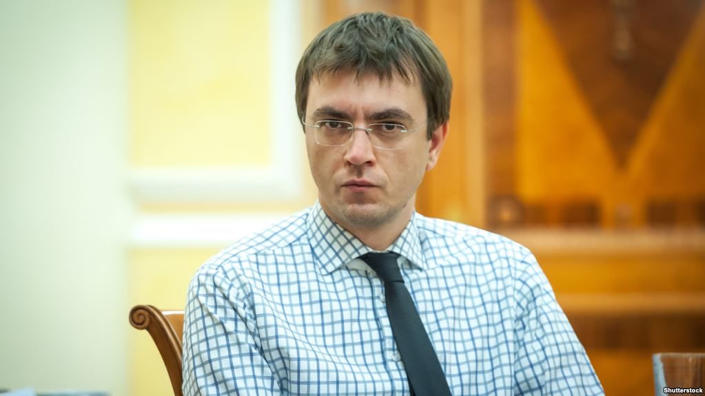 НАБУ готує повідомлення про підозру міністрові інфраструктури Володимиру Омеляну за підсумками перевірок декларування недостовірної інформації та незаконного збагачення.