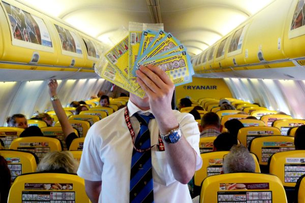 Лоукостер Ryanair узгодив питання отримання слотів з аеропортами Бориспіль та Львів, змінивши час   відправлення та прибуття своїх рейсів.