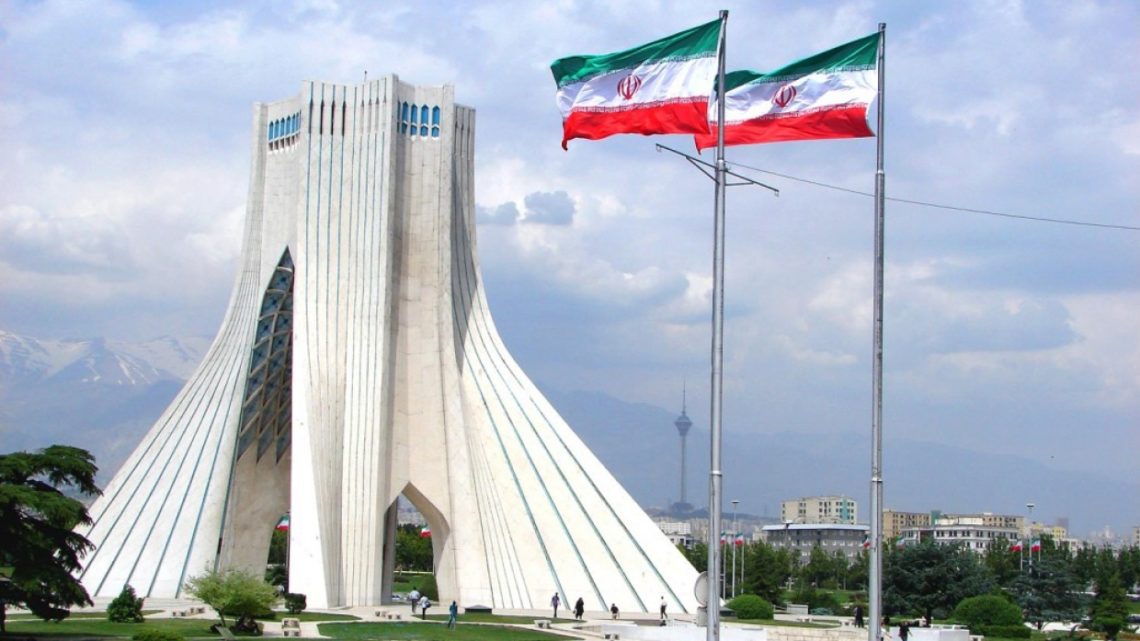 Влада Ірану назвала «незаконним» рішення президента США Дональда Трампа про вихід з ядерної угоди.