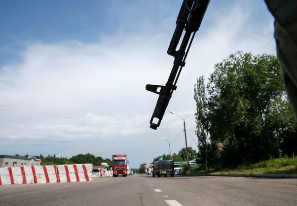 Контрольні пункти в'їзду-виїзду (КПВВ) на Донбасі за минулу добу, 26 травня, перетнули 41,4 тисяч осіб.