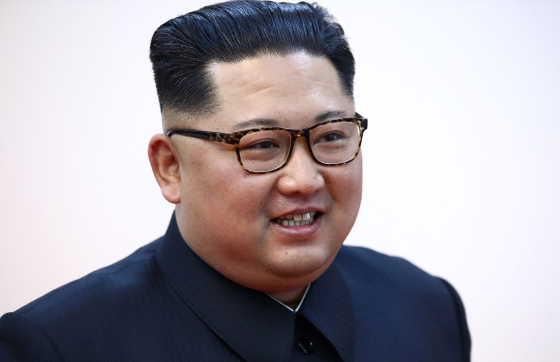 Засоби масової інформації повідомили про звільнення трьох вищих військових чиновників Північної Кореї перед самітом у Сінгапурі.