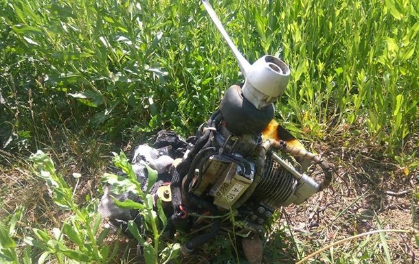 Українські військовослужбовці вранці у вівторок, 5 червня, знищили ворожий безпілотник, який намагався здійснювати повітряну розвідку в напрямку міста Бахмута в Донецькій області.