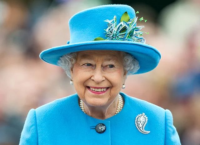 Королева Великобританії Єлизавета II в минулому місяці перенесла успішну операцію на очах. Про це повідомляє Reuters з посиланням на представника Букінгемського палацу.