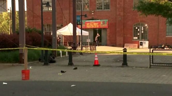 У результаті стрілянини на фестивалі мистецтв Art All Night в американському місті Трентоні (штат Нью-Джерсі) 20 осіб отримали поранення.