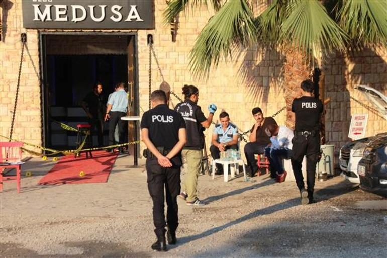 У турецькому місті Бодрум сталася стрілянина в нічному клубі, в результаті якої загинули 2 людини й 4 отримали поранення.
