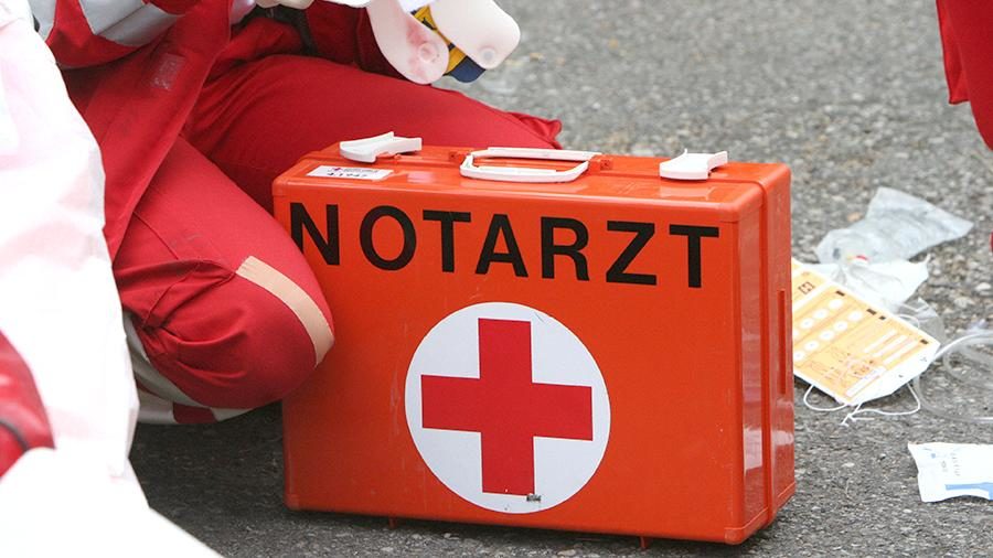 Пасажирський поїзд потрапив в аварію в Австрії, внаслідок інциденту постраждали 30 людей, троє з яких перебувають у важкому стані.