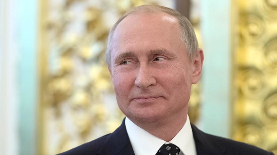 У червні рейтинг схвалення діяльності президента РФ Владіміна Путіна знизився на 15% у порівнянні з даними за квітень 2018 року.