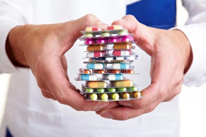 Чтобы защититься от подделок или завышенной цены на лекарства Министерство здравоохранения рекомендует использовать приложение «Лекарства Контроль».
