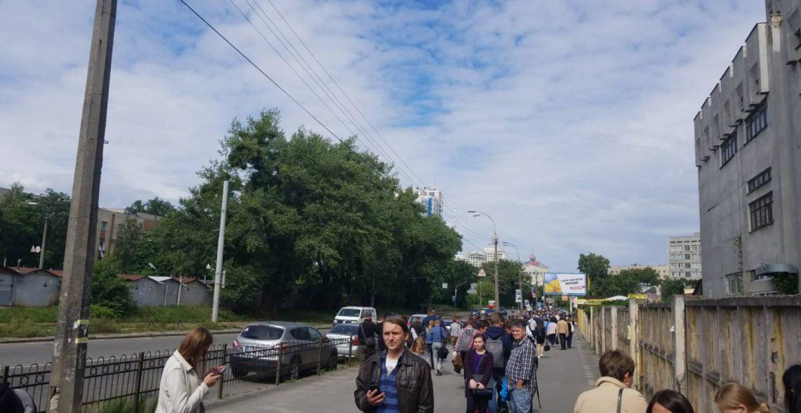 У Києві 3 липня повідомили про мінування головного офісу компанії Київстар на вулиці Дегтярівській, 53.