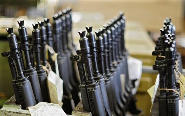 З початку військового конфлікту на Донбасі в 2014 році Збройні сили України втратили більш ніж 15 тисяч одиниць вогнепальної зброї.