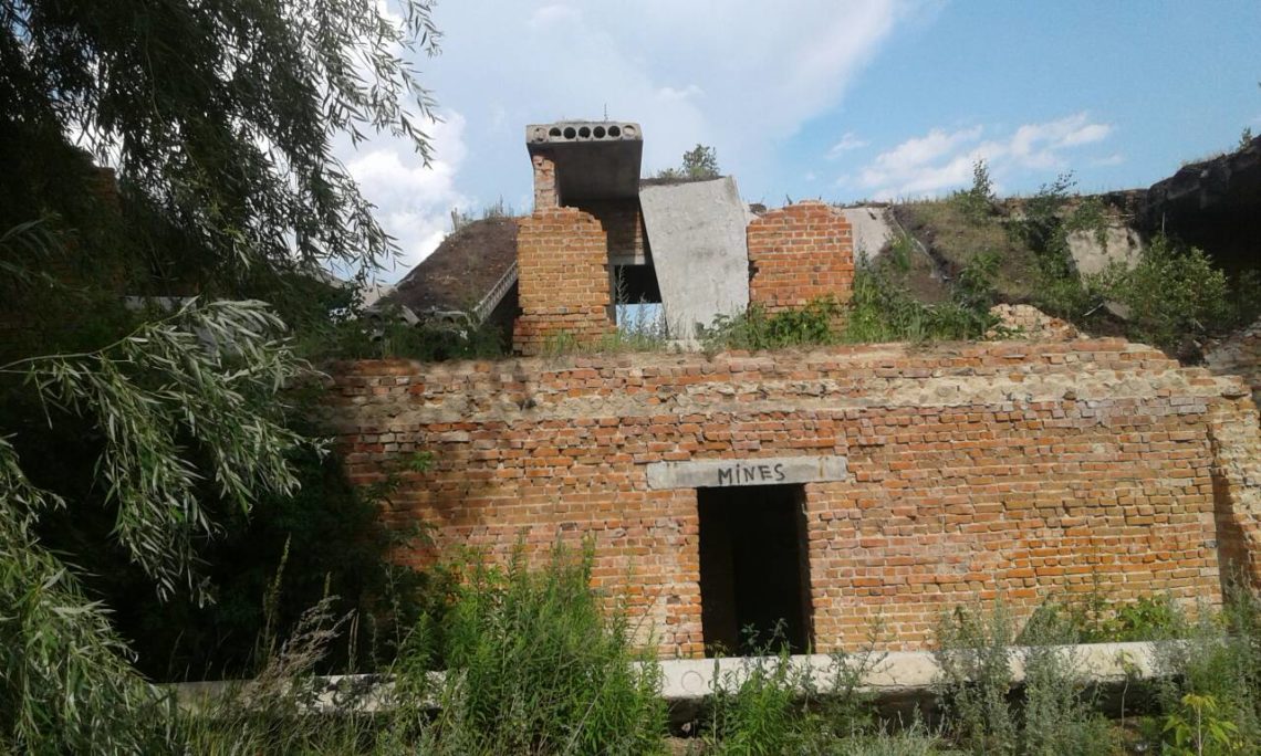 У Ніжині Чернігівської області в результаті обвалення бетонної плити будівлі загинули троє дітей.