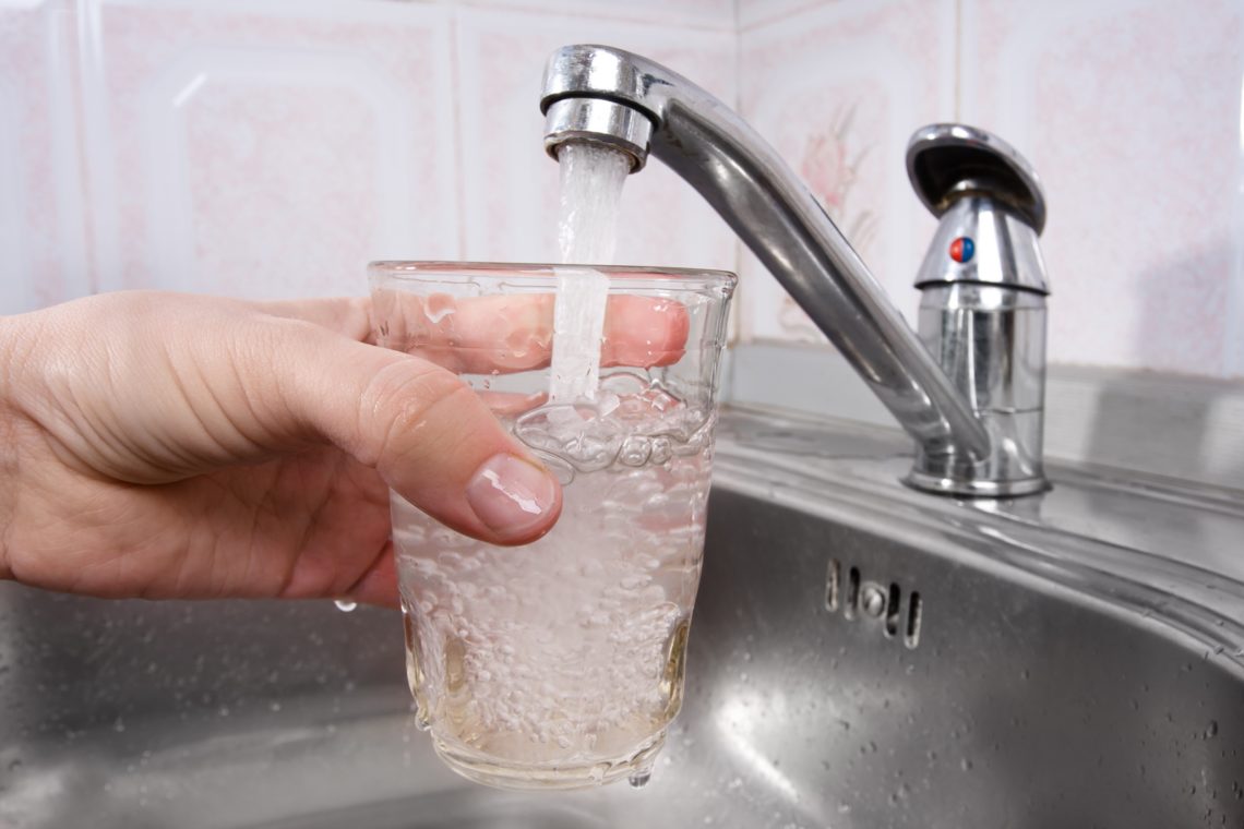 У Київводоканалі попереджають, що через припинення поставок рідкого хлору можуть бути проблеми із подальшим знезараженням питної води.