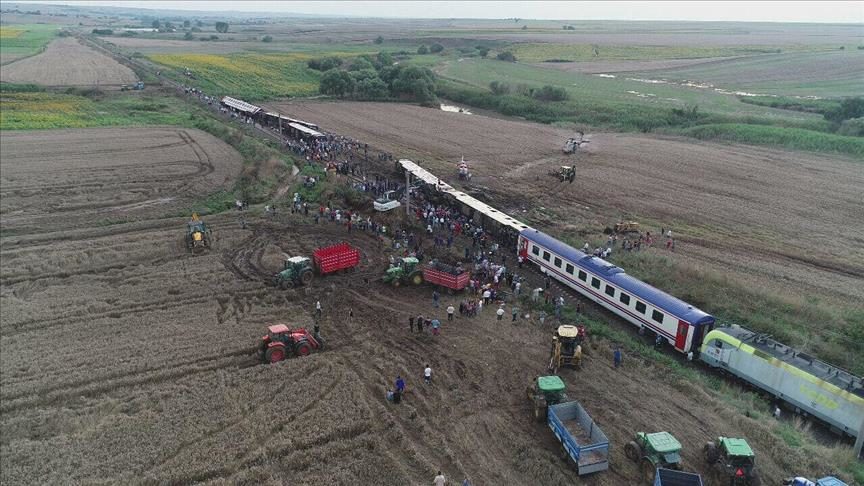 На північному заході Туреччини сталася аварія пасажирського поїзда, що слідував по маршруту Капикуле-Стамбул.
