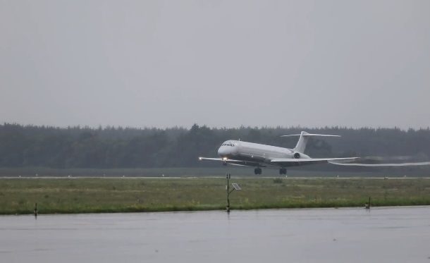 Рейс авіакомпанії Anda Air з аеропорту Київ до Анталії вранці в середу, 11 липня, здійснив вимушену посадку в аеропорту Бориспіль через потрапляння птаха до двигуна літака.