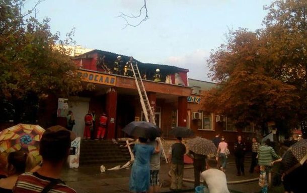 В результате пожара в одном из хостелов Киева на ул. Кибальчича, 11-В пострадали шесть человек.