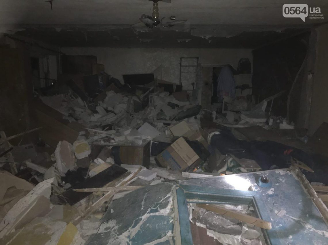 В Терновском районе Кривого Рога произошел взрыв в многоэтажном доме. На месте работает полиция.