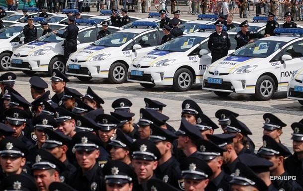 Правоохоронці продовжують забезпечувати громадський порядок в південних областях, а також готуються до ряду масових акцій в Києві, Одесі та Кривому Розі.