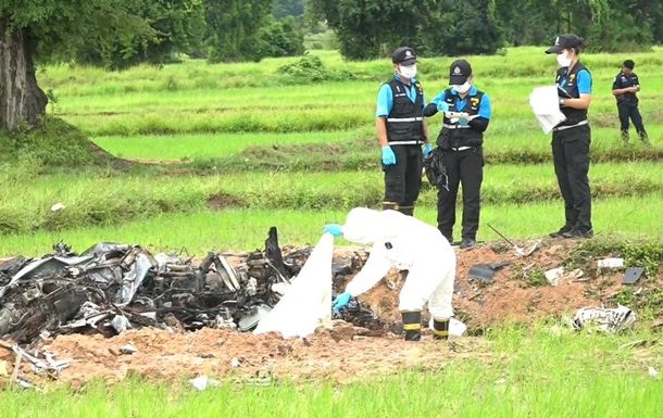 У середу, 18 липня, на північному сході Таїланду в результаті аварії приватного вертольота загинули чотири людини.