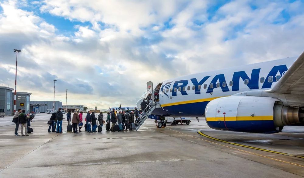 Авіаперевізник Ryanair скасував всі рейси, які повинні були відправлятися з трьох країн Європи 25 і 26 липня.
