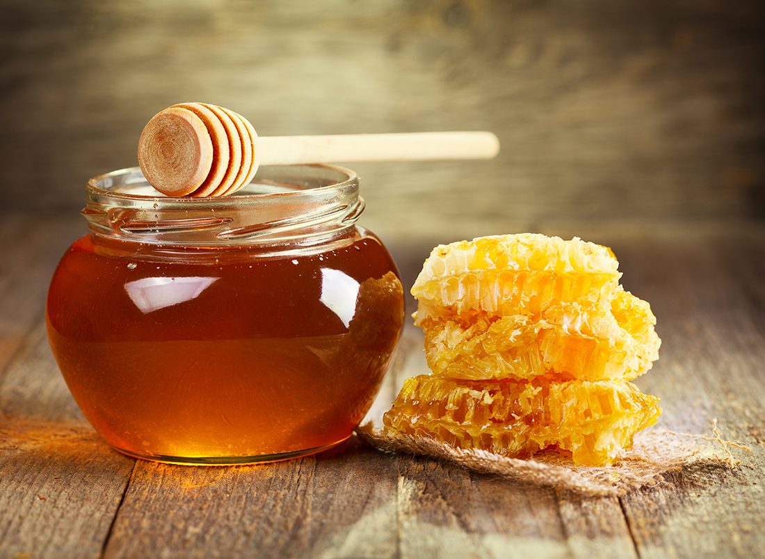 У першому півріччі 2018 року Україна експортувала 17 тисяч тонн меду, що на 43 відсотки менше, ніж за аналогічний період минулого року.