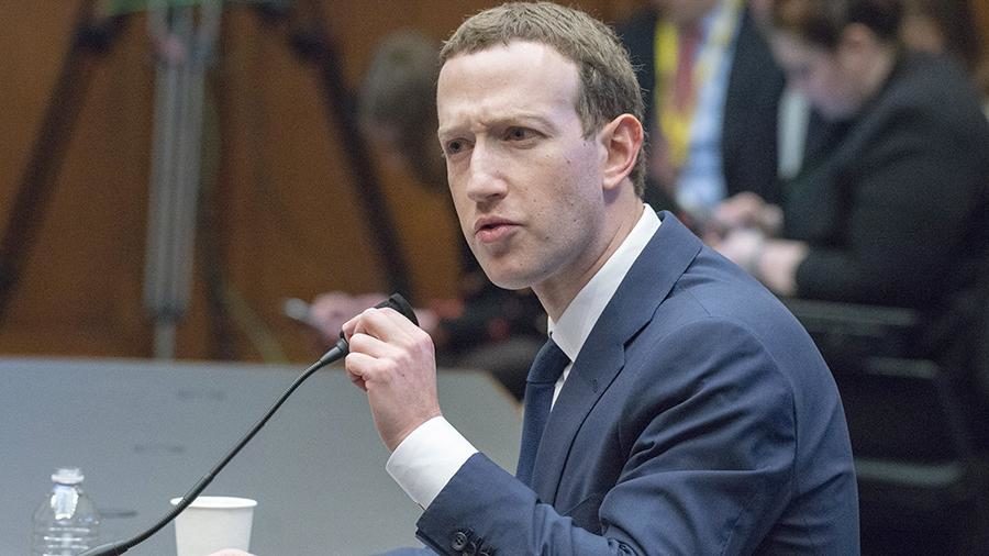 Голова Facebook Марк Цукерберг заявив, що в компанії нібито є свідчення спроб втручання росіян у вибори президента США в 2016 році.