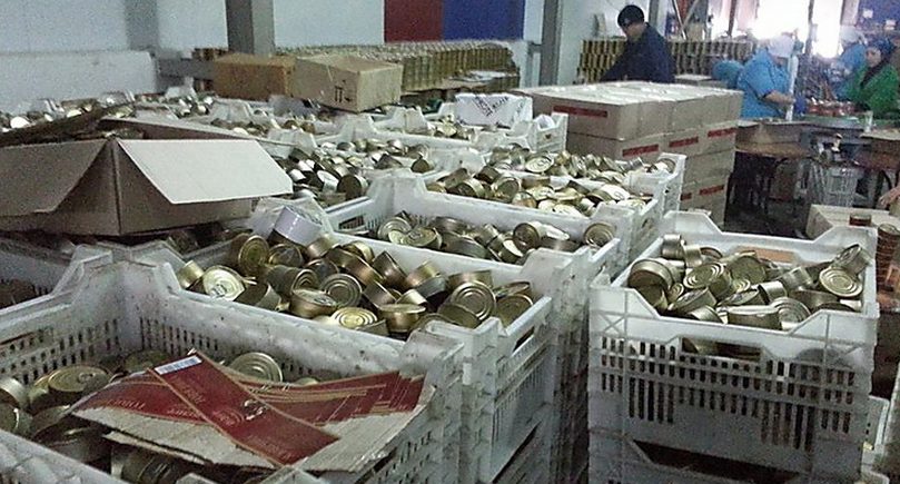 Комісія Міністерства оборони України виявила 176 тонн непридатної для вживання в їжу тушонки у військовій частині 2788 в Києві.