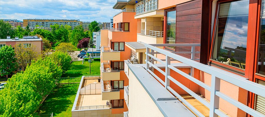 Українці третій рік поспіль купують найбільшу площу житлових приміщень у Польщі порівняно з іншими.