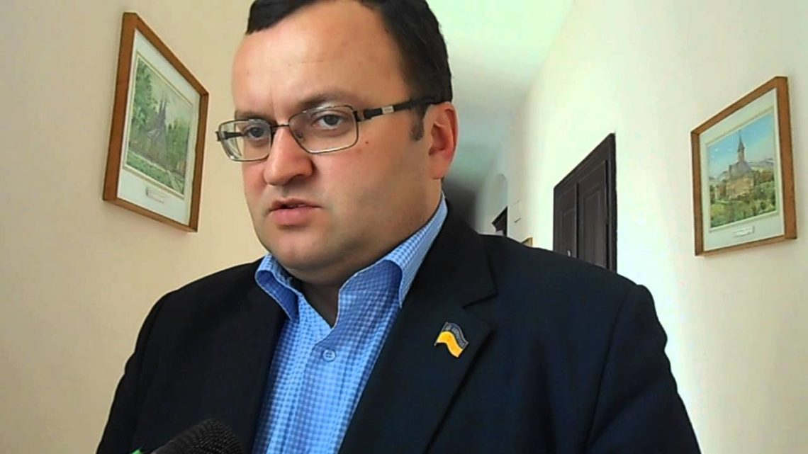 У четвер, 26 липня, депутати Чернівецької міської ради проголосували за відставку міського голови Олексія Каспрука.