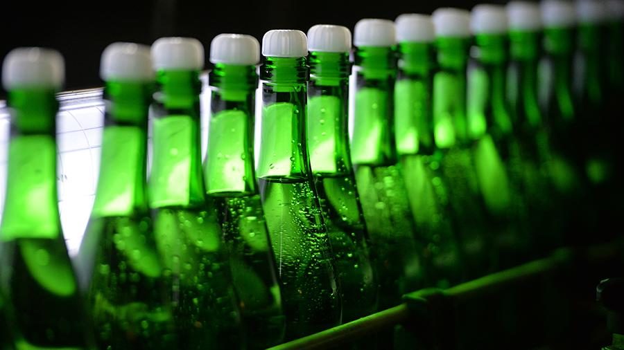 Депутати Київської міської ради погодили проект рішення, який передбачає обмеження продажу спиртовмісних напоїв з 23:00 до 10:00.