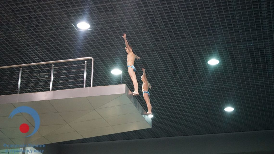 У передостанній день юніорського чемпіонату світу зі стрибків у воду, який проходить у в Києві, Україна дочекалася першої медалі.