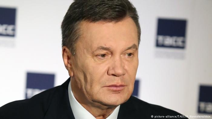Екс-президенту Віктору Януковичу, якого підозрюють у державній зраді, буде наданий державний захисник.