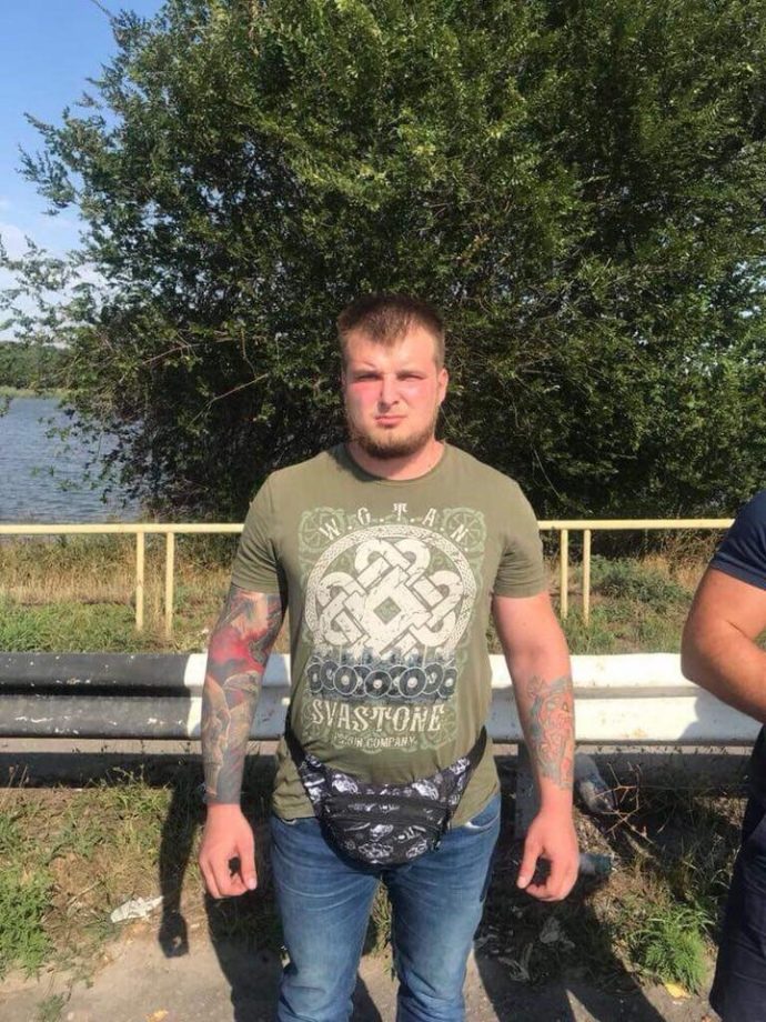 Вбивцю учасника АТО й громадського активіста Віталія Олешко затримали біля Мелітополя. Ловила його не поліція, а самі активісти.