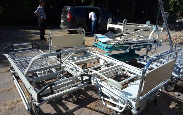 Асоціація Медична та благодійна допомога Франція - Україна передала українській лікарні обладнання на 150 тисяч гривень.