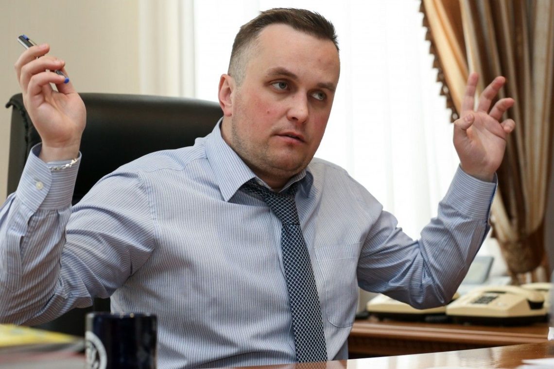 Главный антикоррупционный прокурор поддержал своего подчиненного в закрытии подозрений Александру Авакову и Сергею Чеботарю.