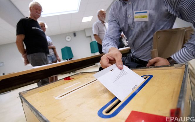 Націоналістична антиміграційна партія Швеції лідирує на парламентських виборах в країні. Шведські демократи (SD), як очікується, отримають 19,2 відсотків голосів.
