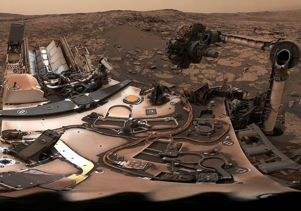 Космічне агентство NASA опублікувало 360-градусну панораму Марса під час пилової бурі. Марсохід Curiosity зняв цю панораму на гірському хребті Віри Рубін.