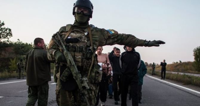 До президентских выборов 2019 года продвижения в вопросе обмена заложниками на Донбассе ожидать не следует.